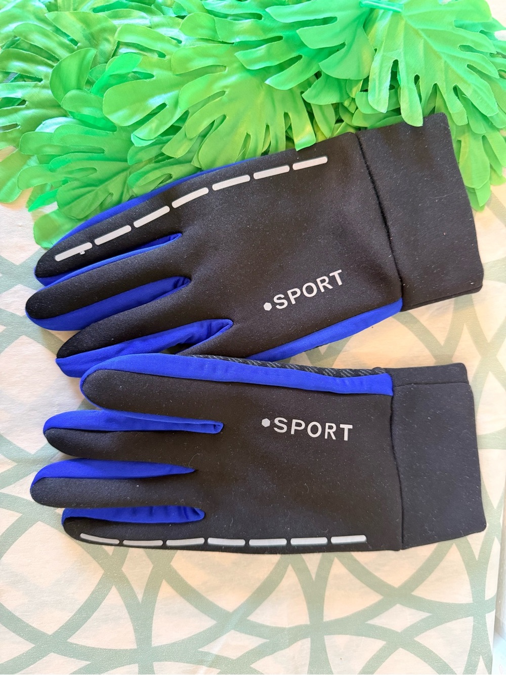 💫10/$25 • SPORT Thermal Full-Finger Gloves with Anti-Slip Grip